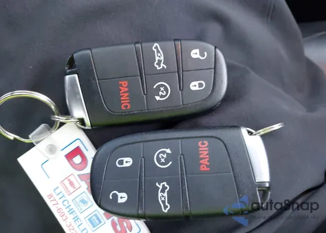 2014 Chrysler 300 из США, поврежденный, VIN 2C3CCAAG9EH283172